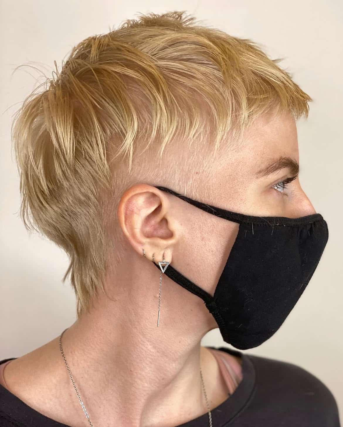 40 Short Mullet Haircuts Women Are Rocking Right Now
