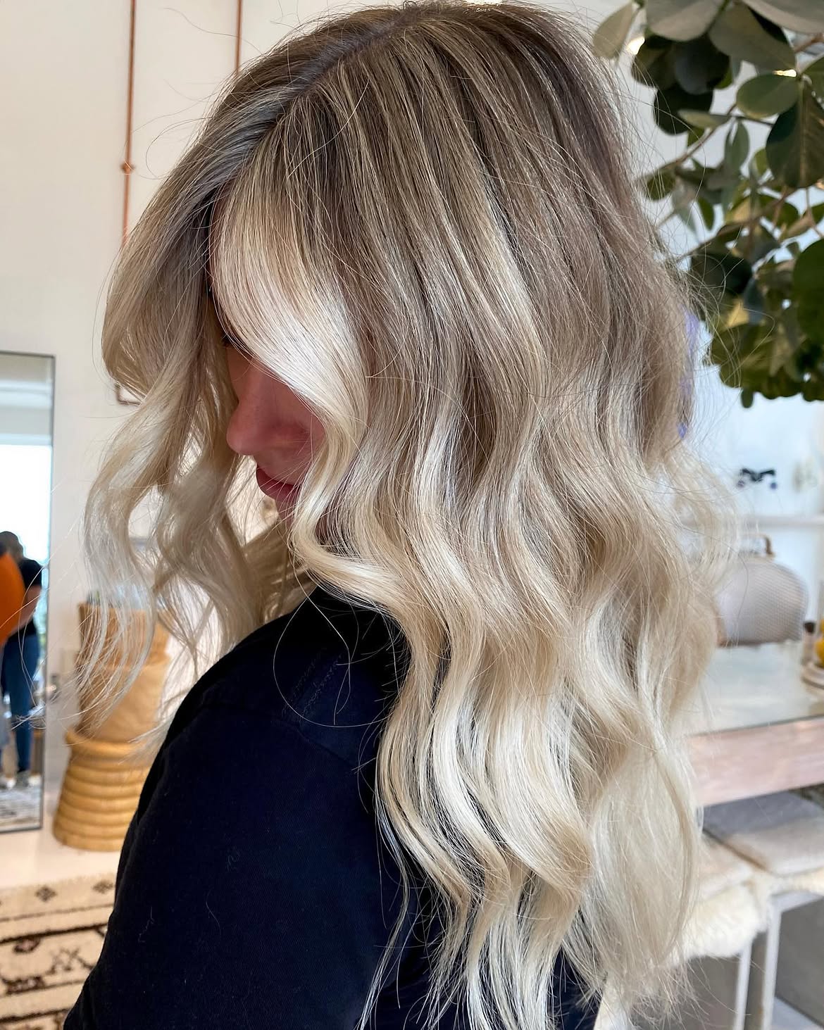 15. Root Melt and Bright Face-Framing Waves