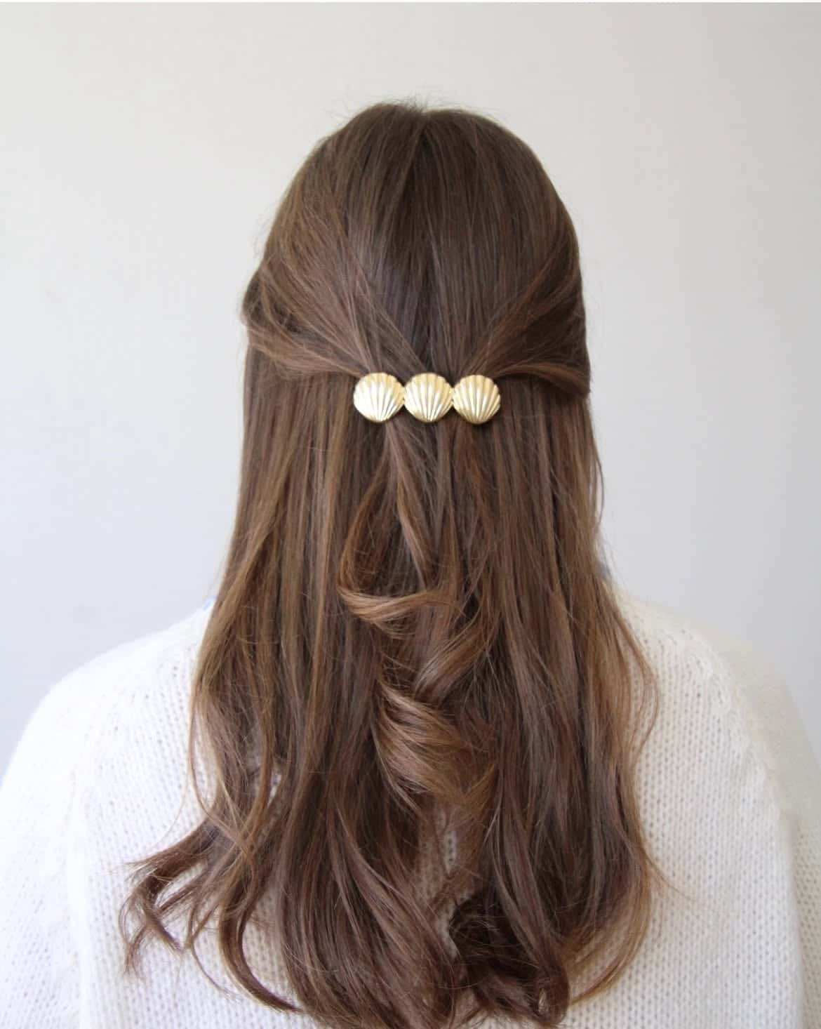 15. Seashell Half-Up Twist