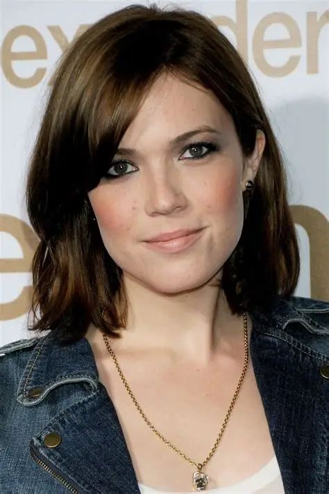 17 Mandy Moore Short Hairstyles That’ll Inspire Your Next Chic Makeover