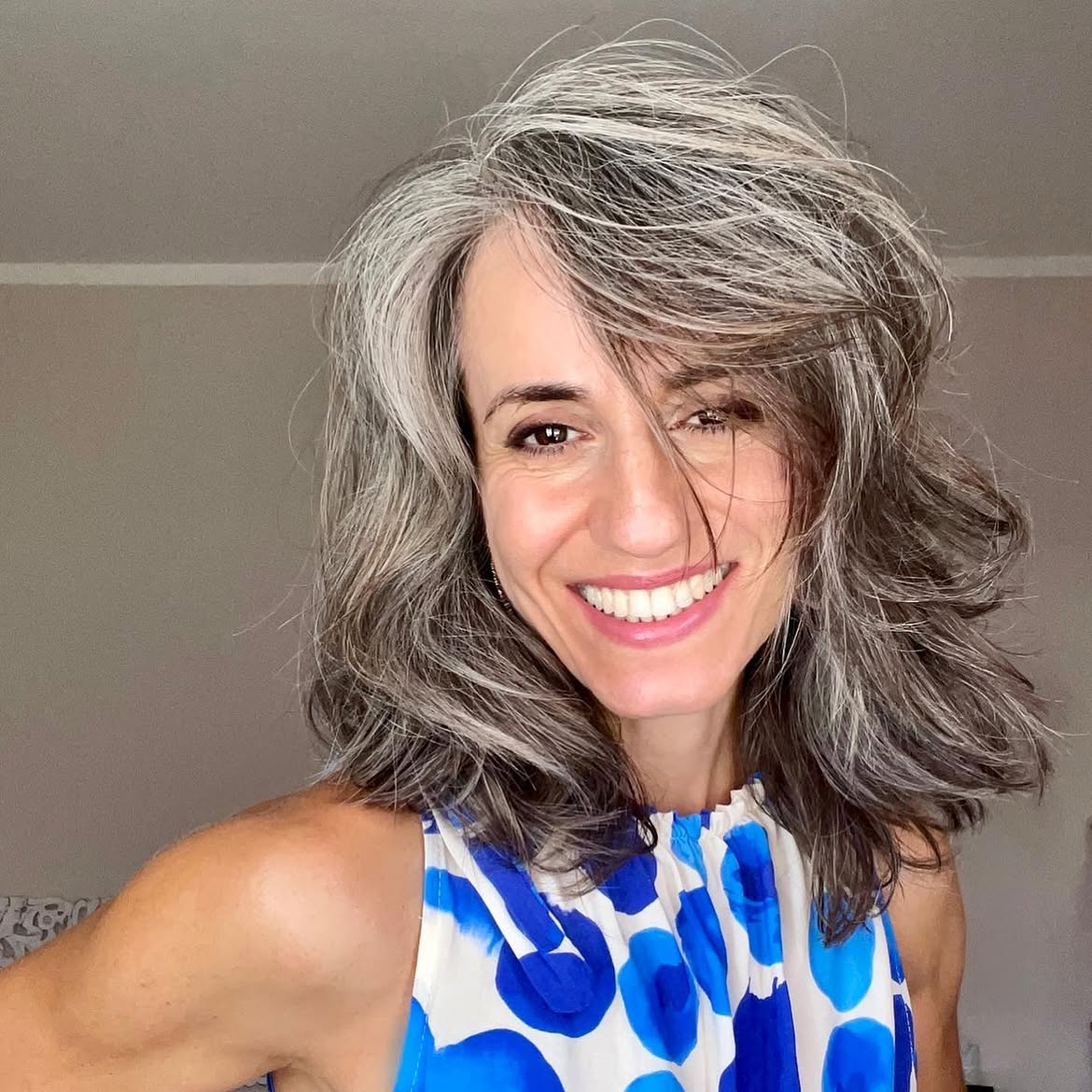 18. Side-Swept Silver Grombre Shag
