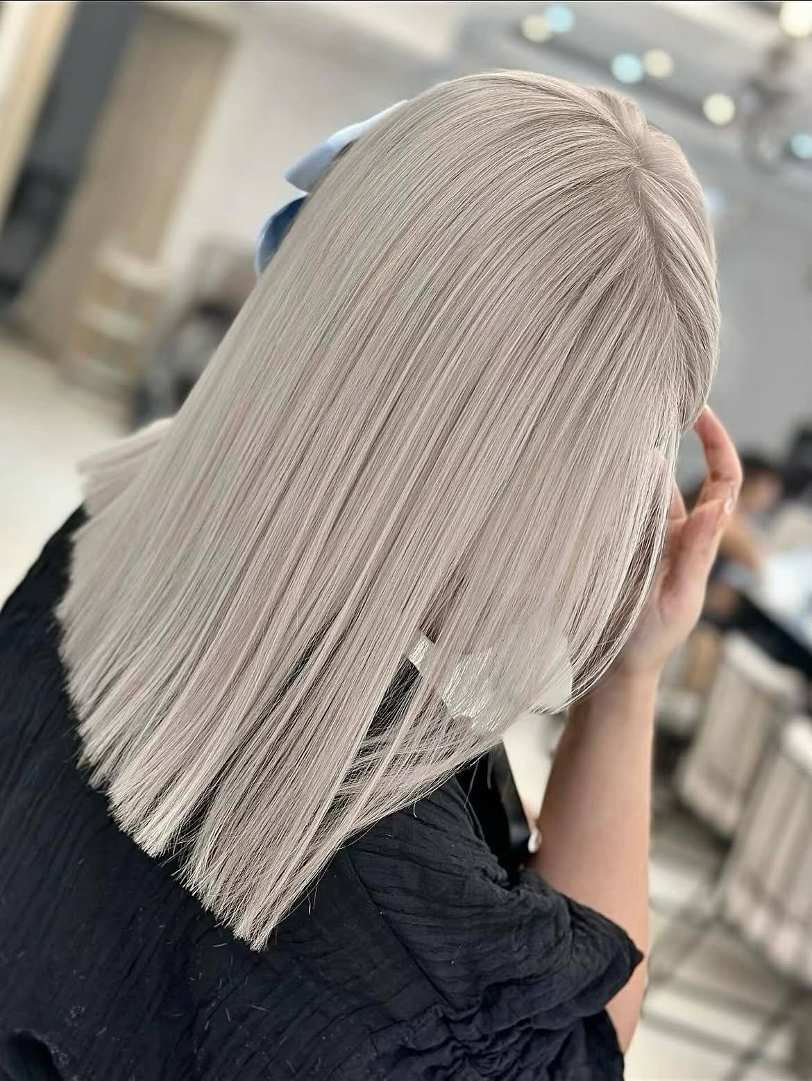 31. Sleek Silver Lob
