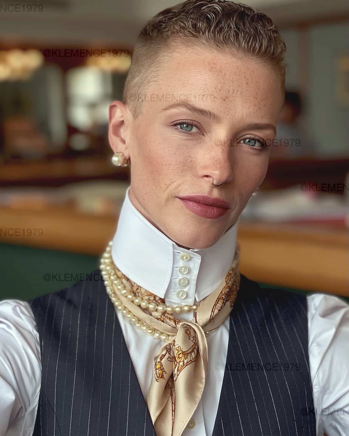 13. Slick Cropped Curls