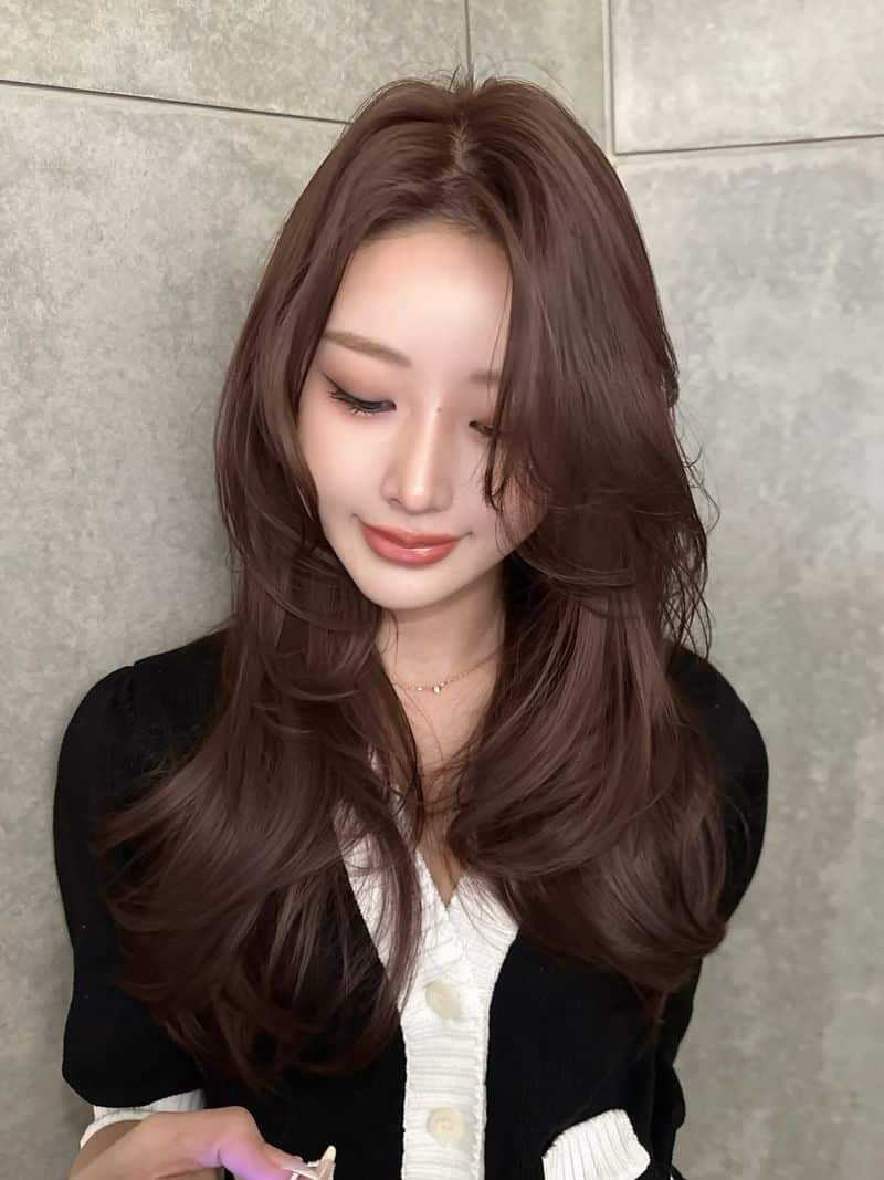 5. Soft Cocoa Layered Blowout