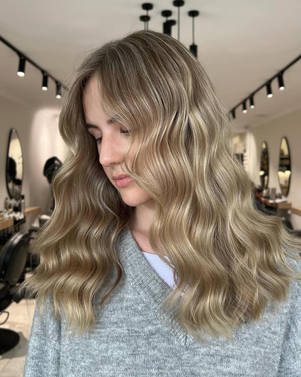 10. Soft Waves with Sandy Highlights