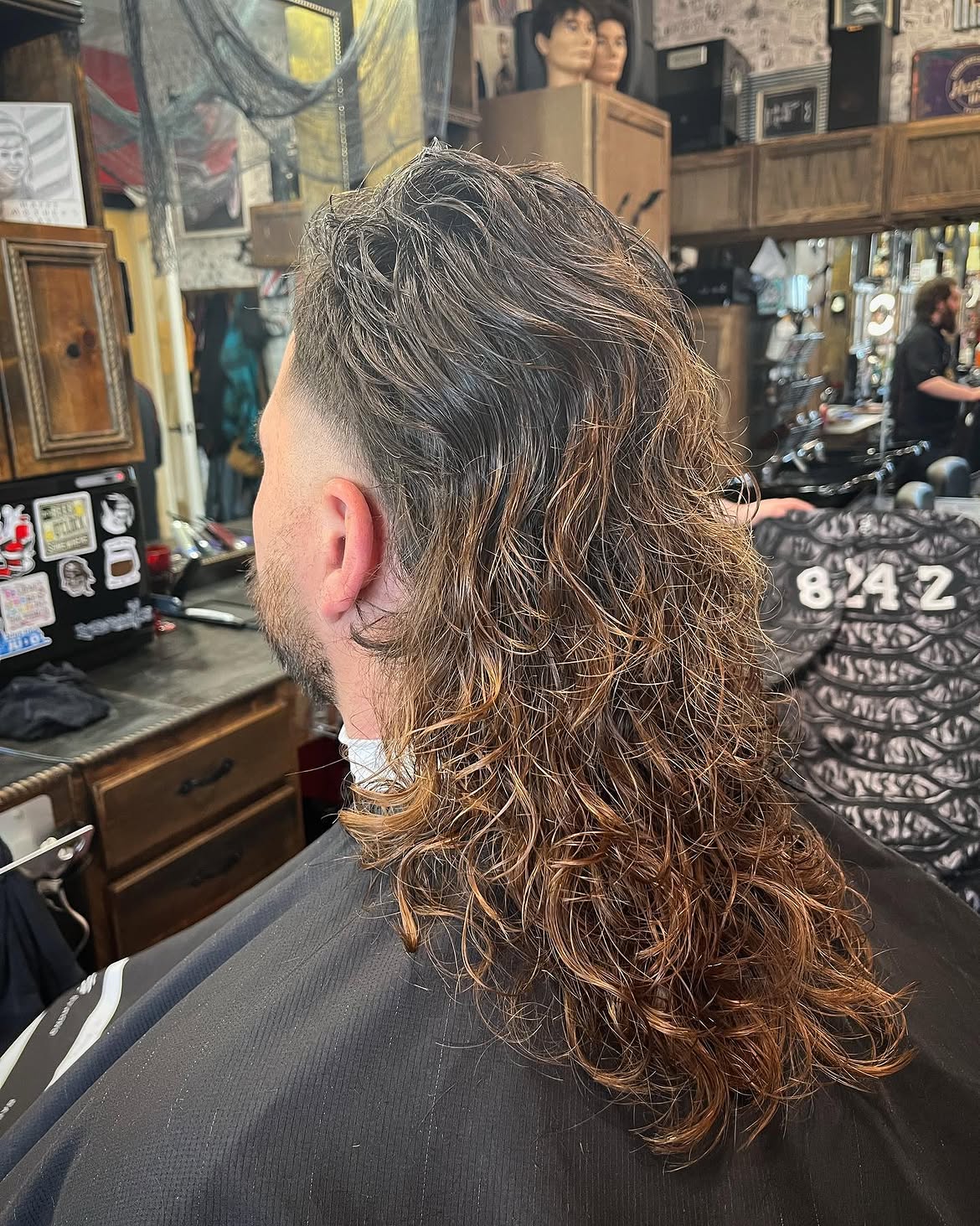15. Sun-Kissed Wavy Flow Mullet