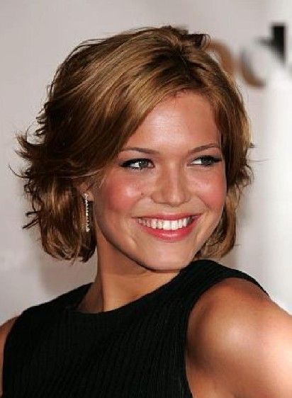 4. Tousled Caramel Bob with Side Part