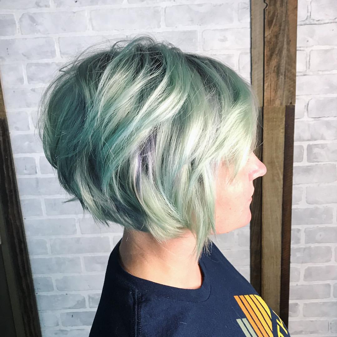 14. Tousled Mint Shadow-Root Bob