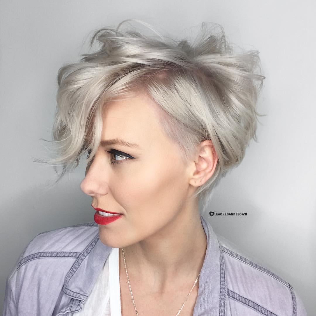 8. Tousled Platinum Crop