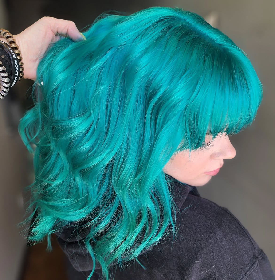 35. Vibrant Aqua Waves