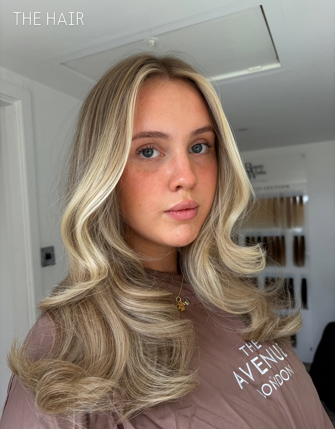 22. Warm Honey Money Pieces with Blowout Waves