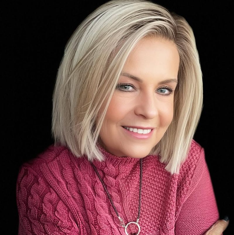 73. Ash Blonde Side-Parted Bob