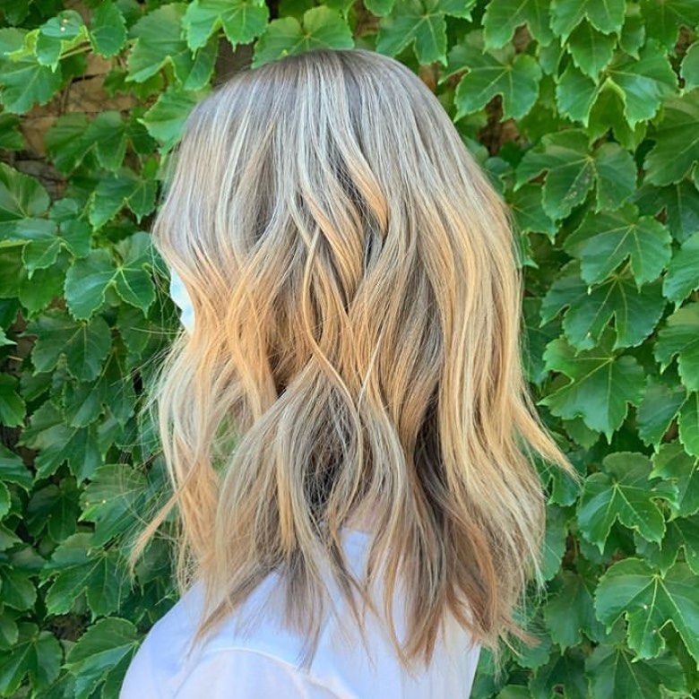 35. Beach Wave Blonde Lob