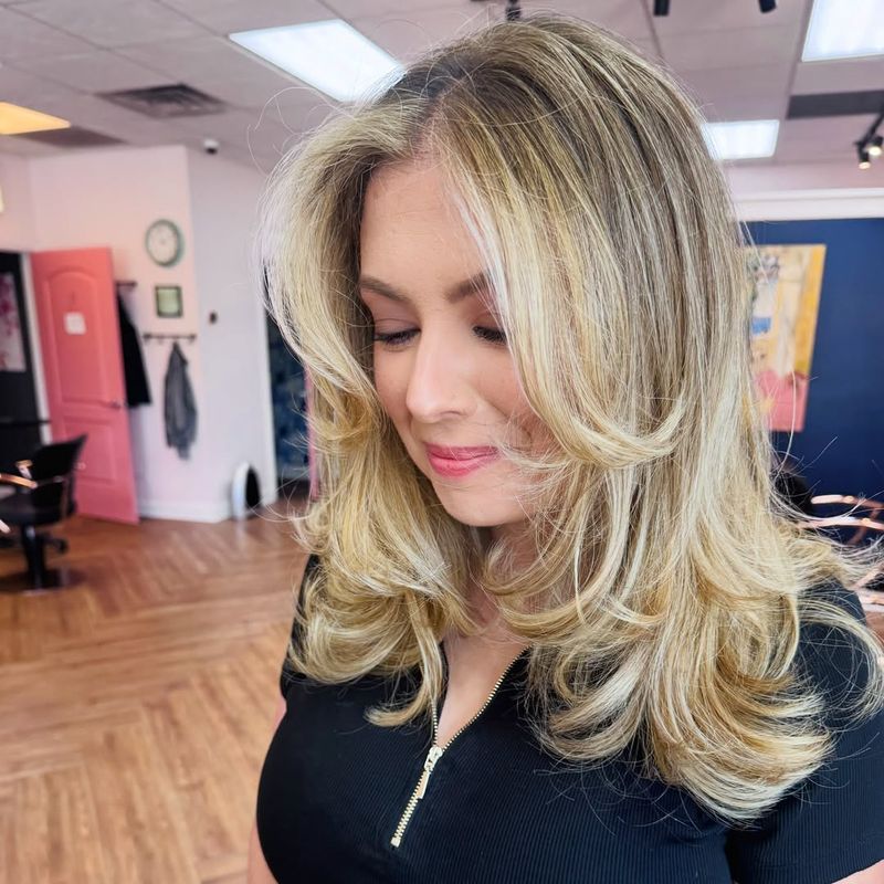 28. Bouncy Blowout Layers