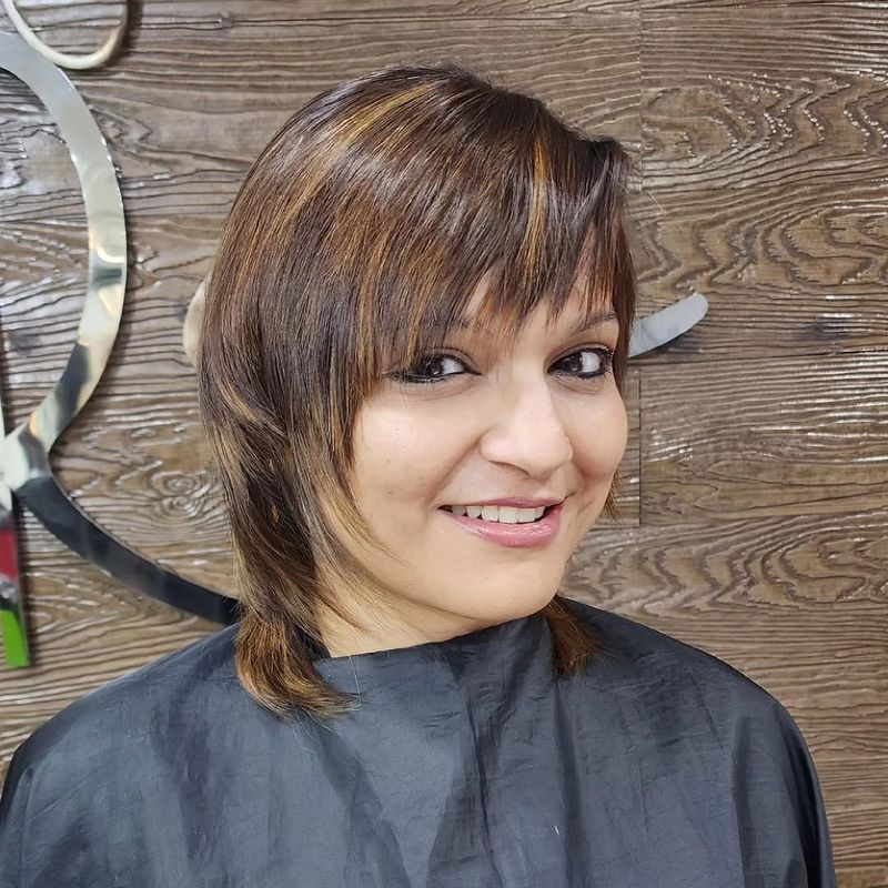 27. Caramel Highlighted Feathered Shag