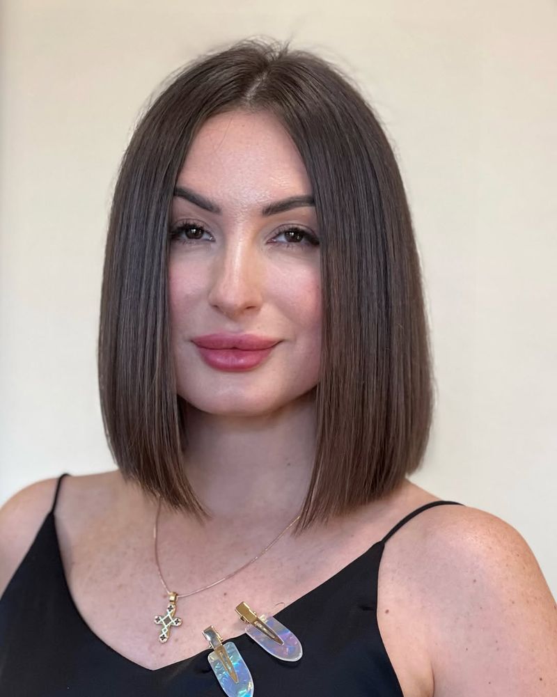 35. Center-Parted Chestnut Lob