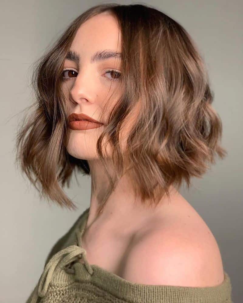 14. Chestnut Waves with Middle Part