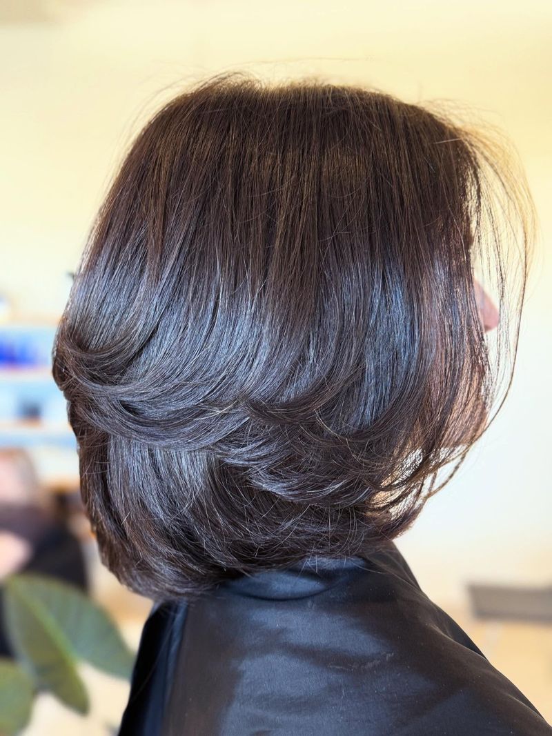 6. Curved Feathered Layers
