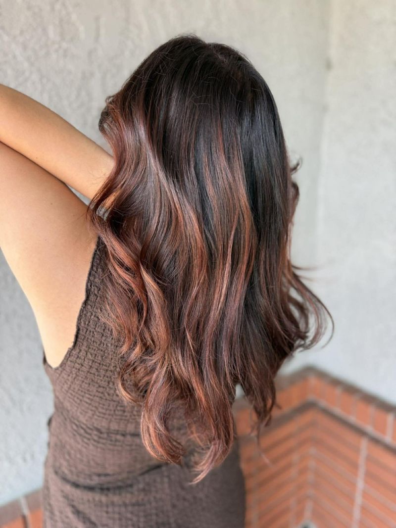 9. Dark Brown Base with Warm Copper Ribbons