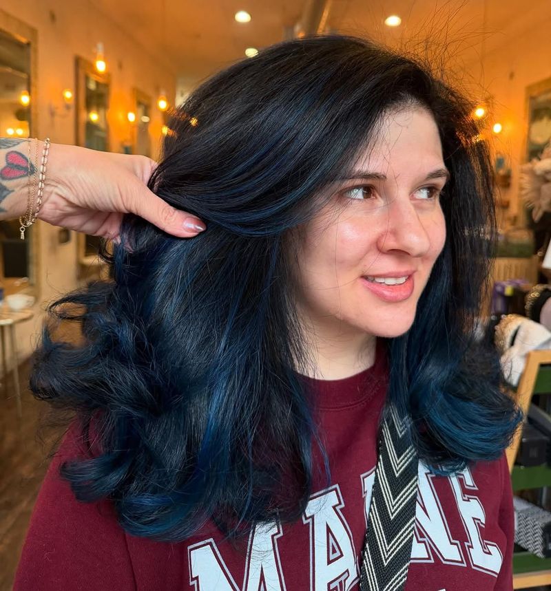 32. Deep Midnight Waves with Cobalt Highlights