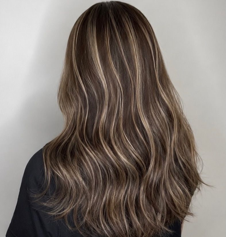 35. Dimensional Ash Brown Foilayage