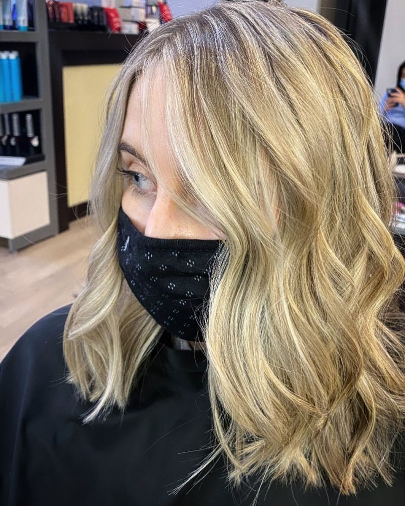 4. Dimensional Vanilla Cream Lob