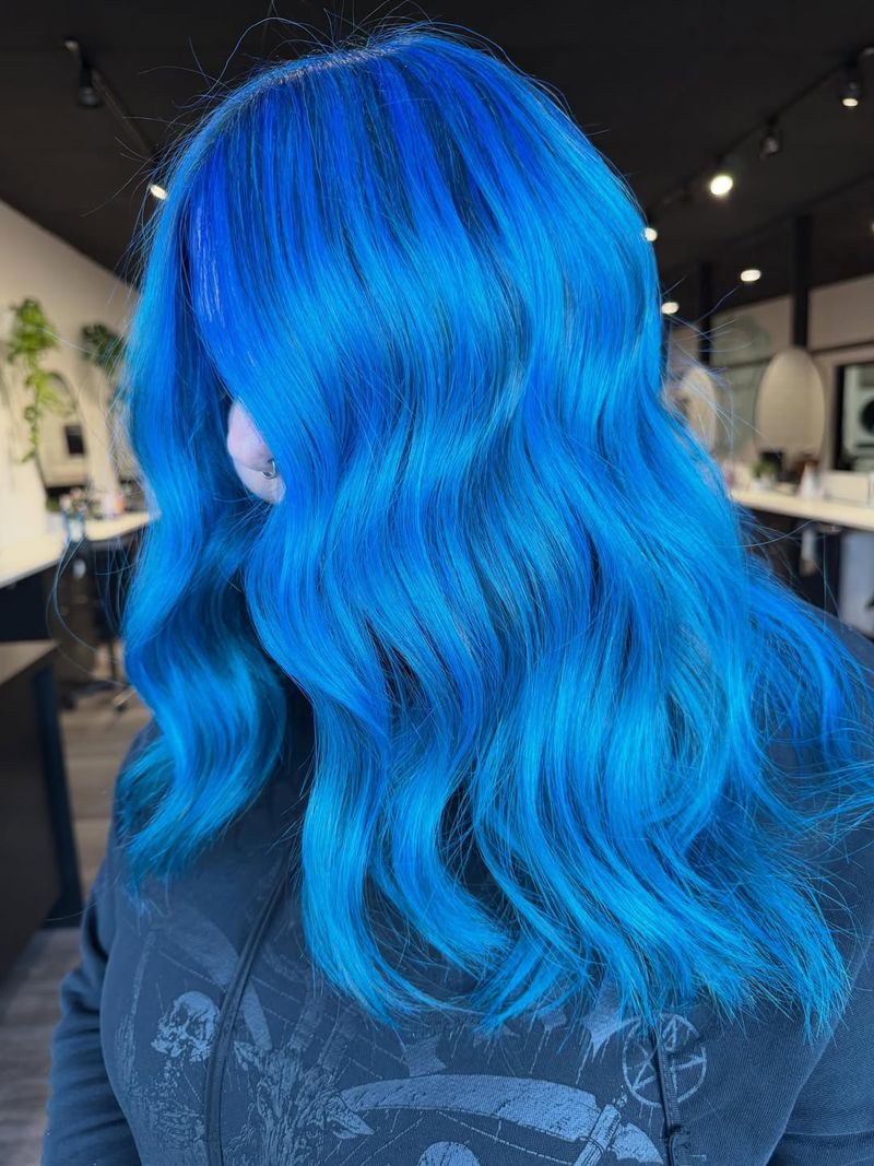25. Electric Azure Waves