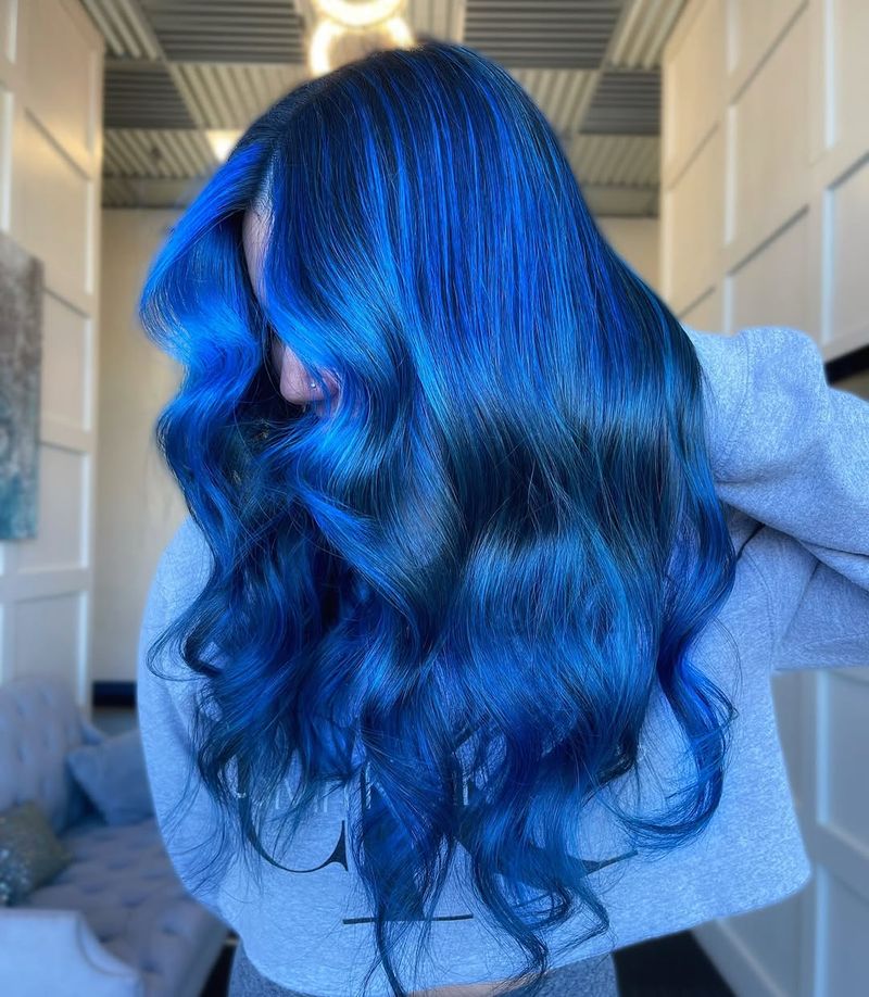 26. Electric Blue Waves