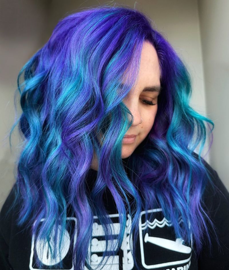 27. Electric Violet and Cyan Waves