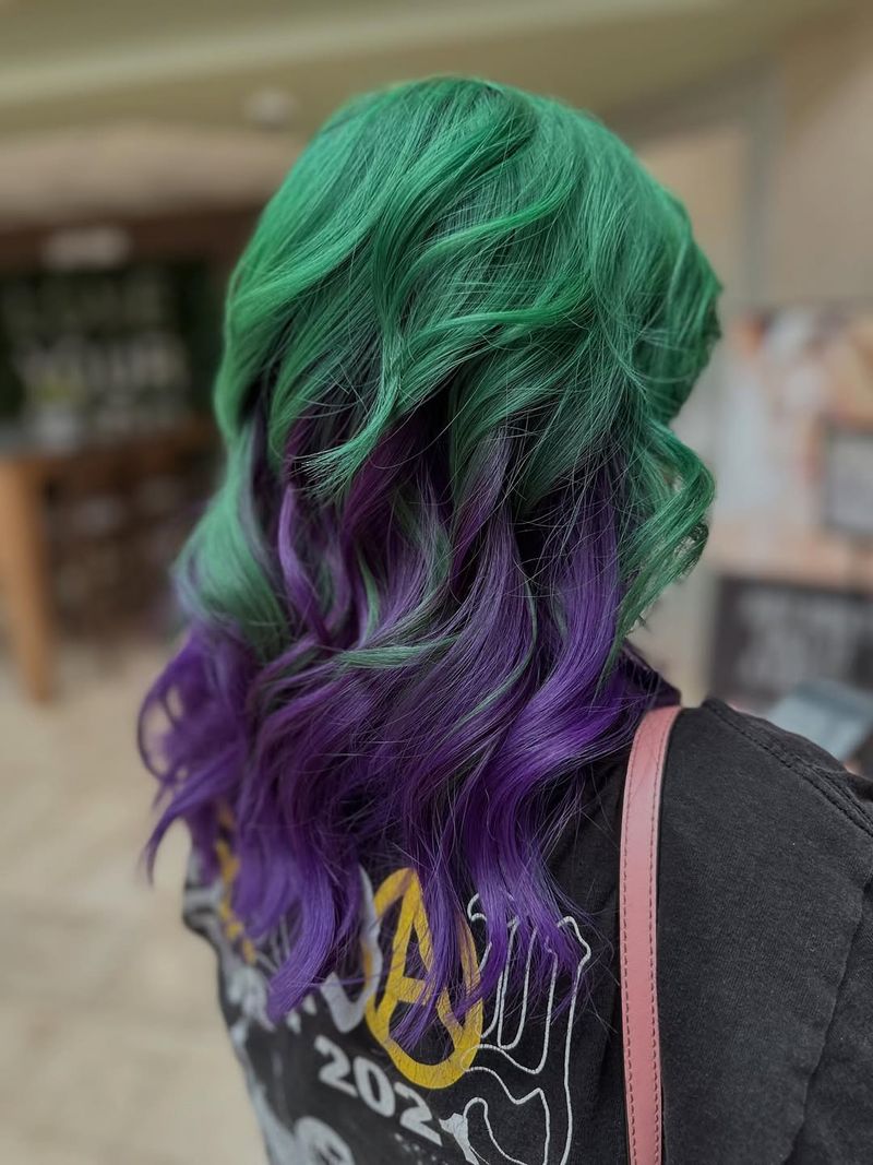 37. Emerald Top and Purple Underside Waves