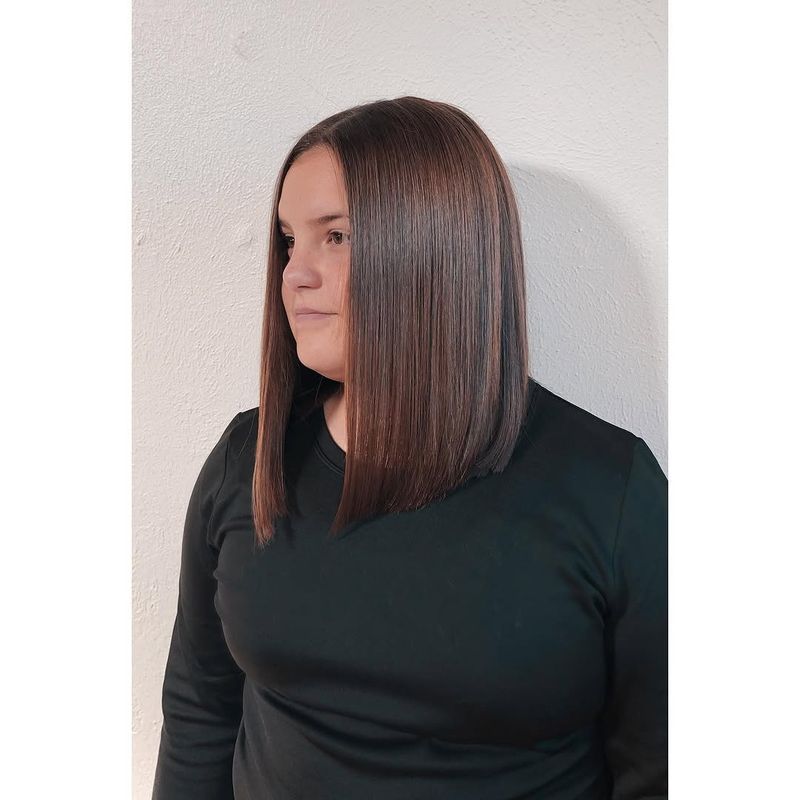 3. Glass Hair Angled Lob