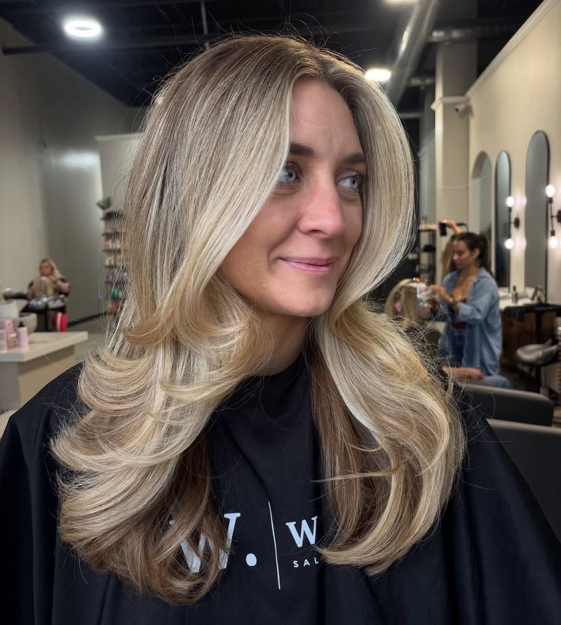 2. Honey Blonde Blowout Layers