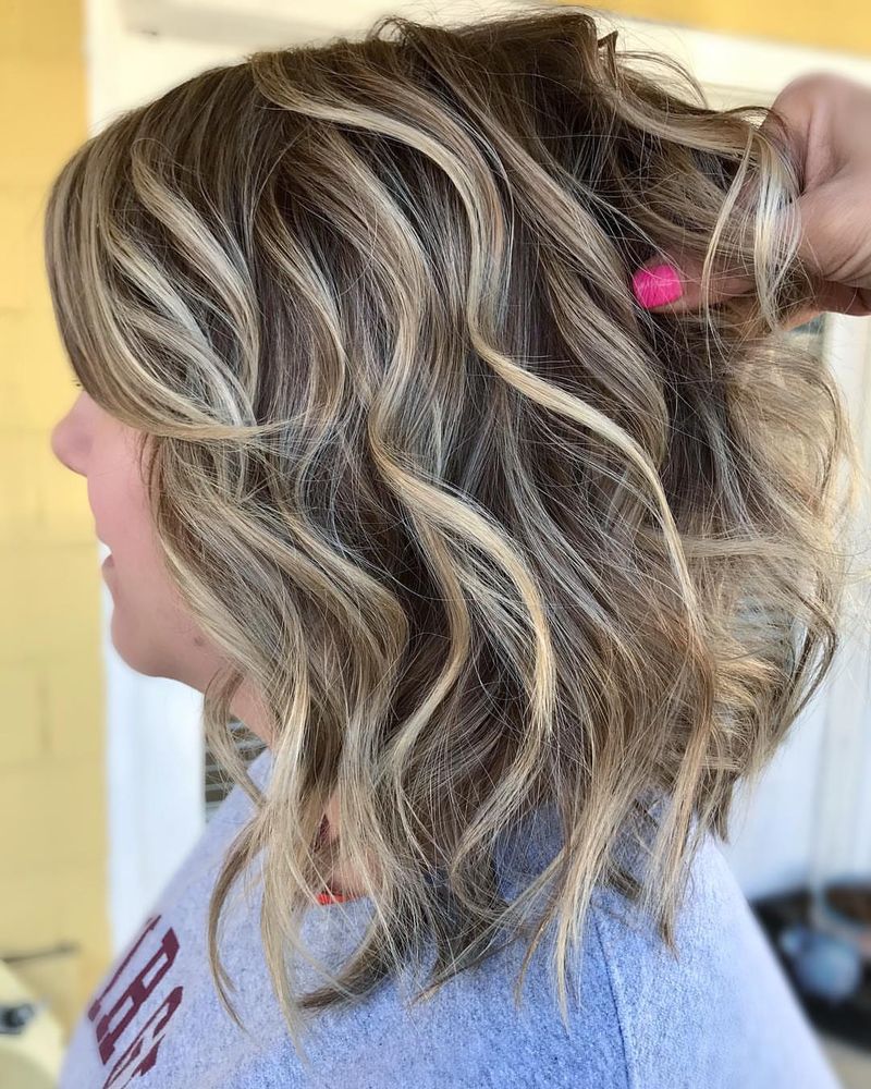 34. Honey and Ash Blonde Dimensional Lob