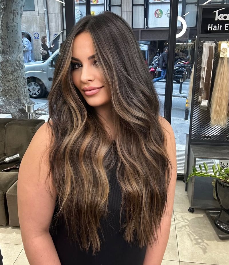 28. Long Waves with Bright Caramel Money Pieces