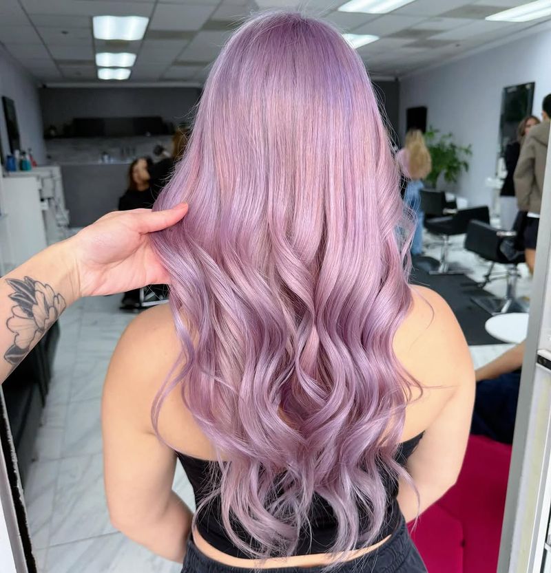 16. Pastel Lilac Waves