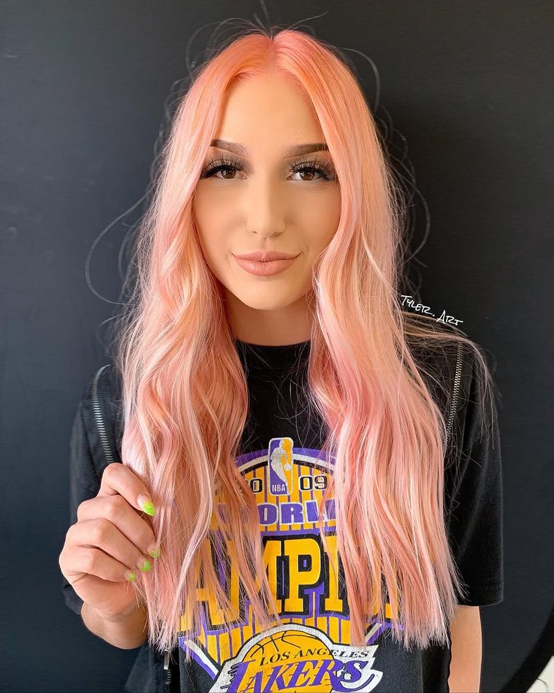 25. Pastel Peach Waves