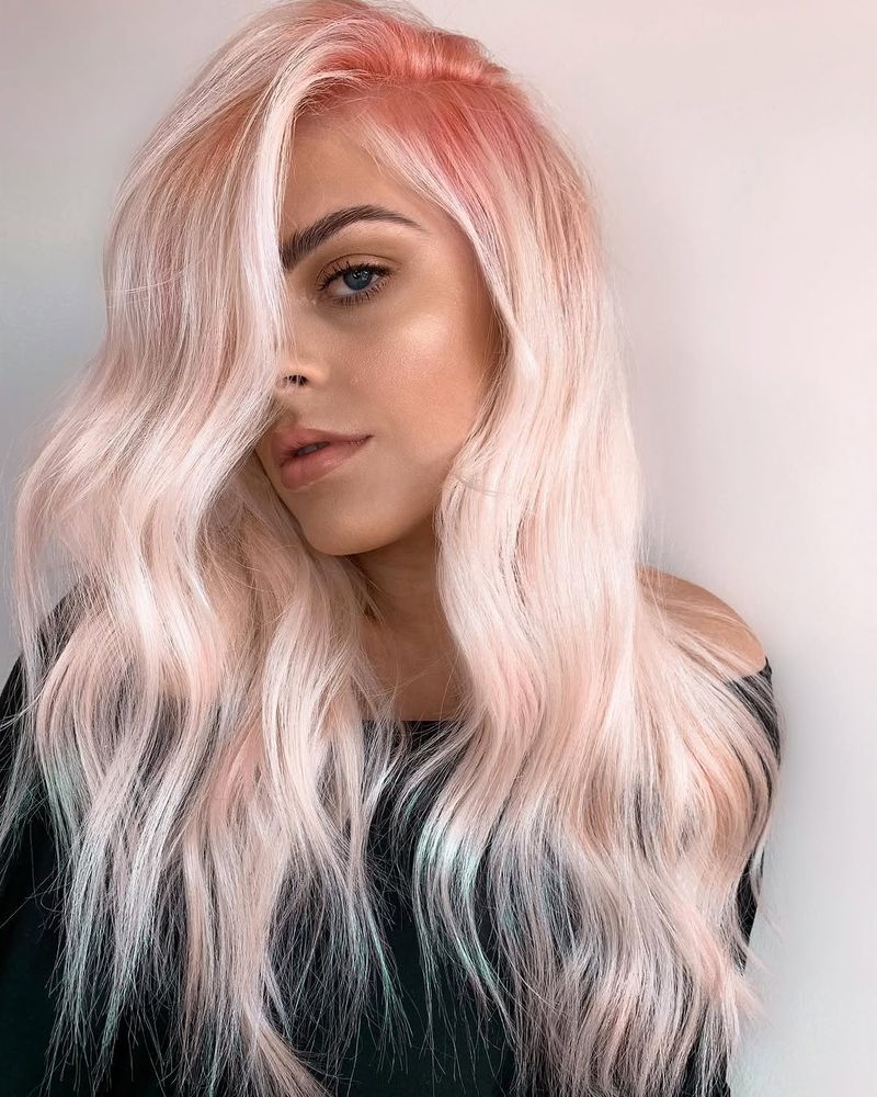 14. Peachy Pastel Root Melt