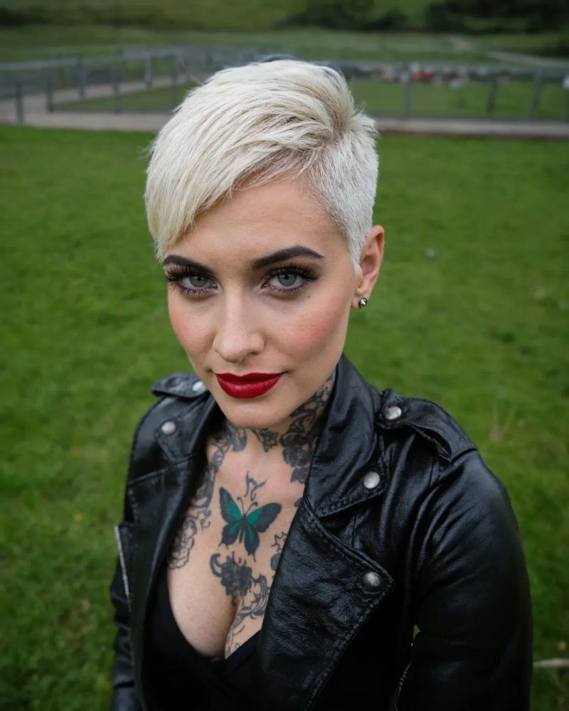 43. Platinum Side-Swept Crop