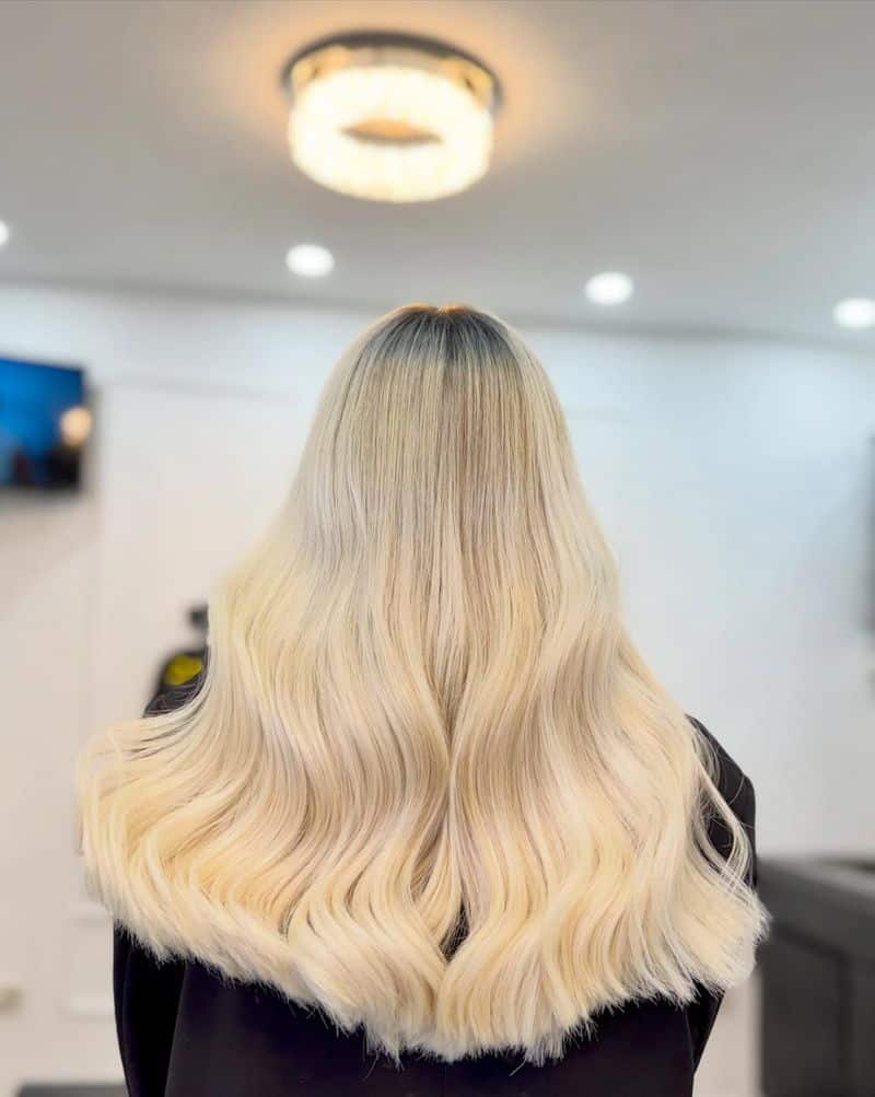 29. Platinum Waves With Shadow Root
