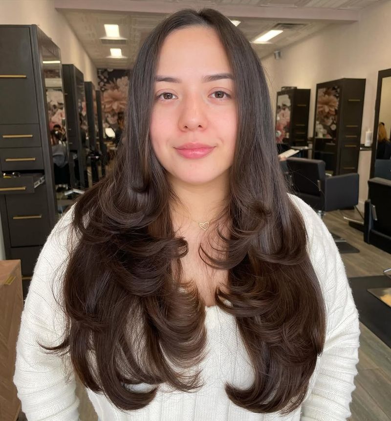 34. Retro Cascading Blowout Layers