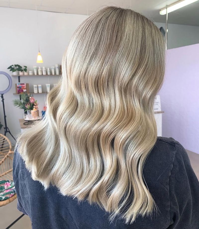 17. Rooted Opal Waves
