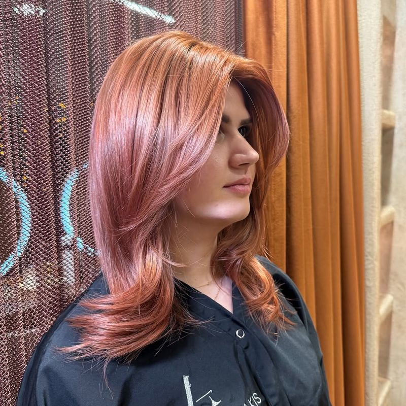 39. Rose Gold Layered Blowout