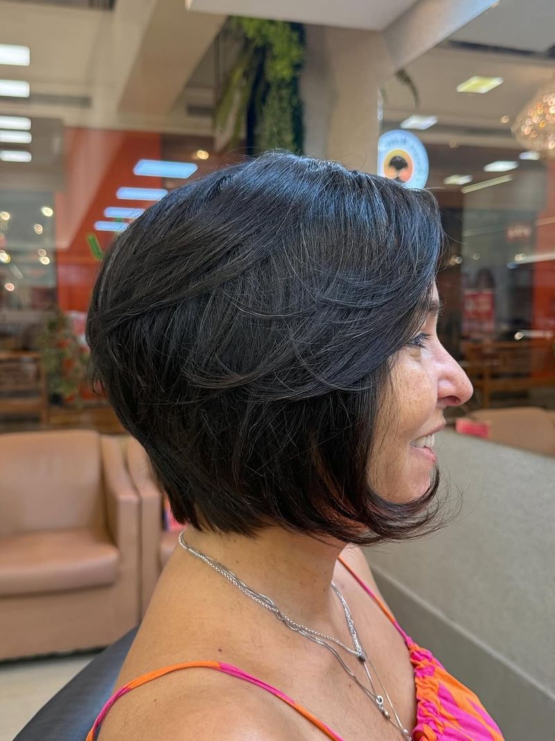 19. Rounded Stacked Bob with Sweeping Layers