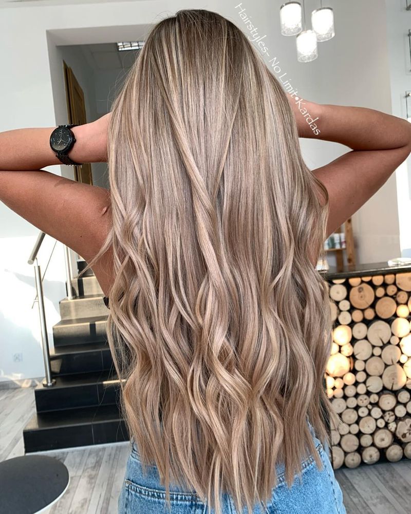 30. Silvery Pearl Waves