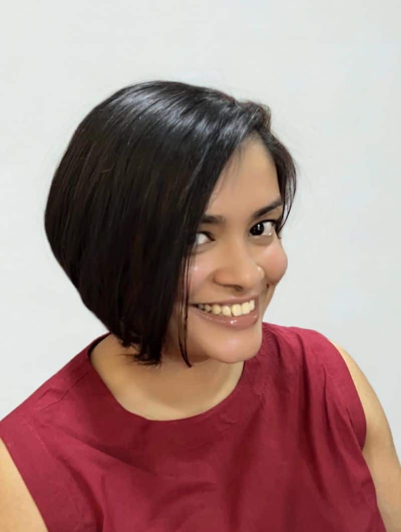 43. Sleek Angled Dark Bob
