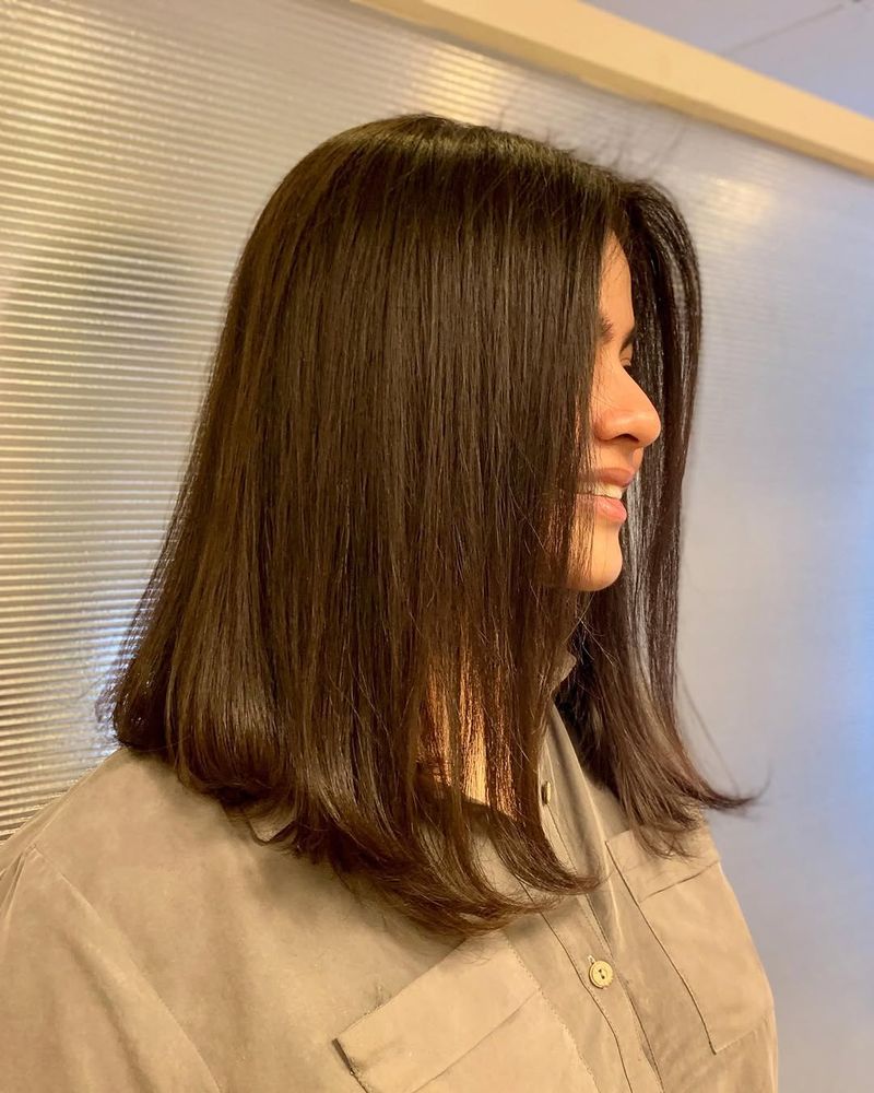 16. Sleek Dark Brown Blunt Lob