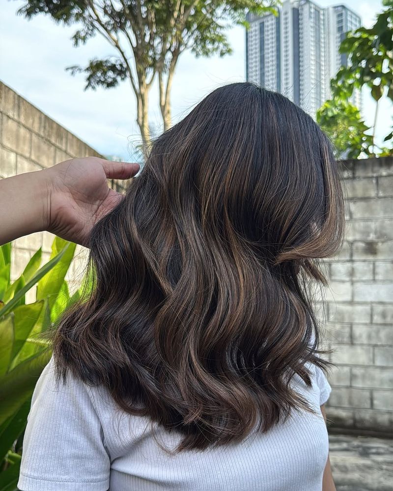 23. Smoked Ash Brown Waves