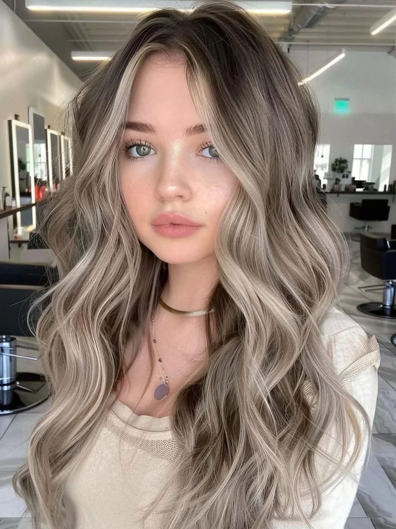38. Smoky Ash Brown with Chunky Money Pieces