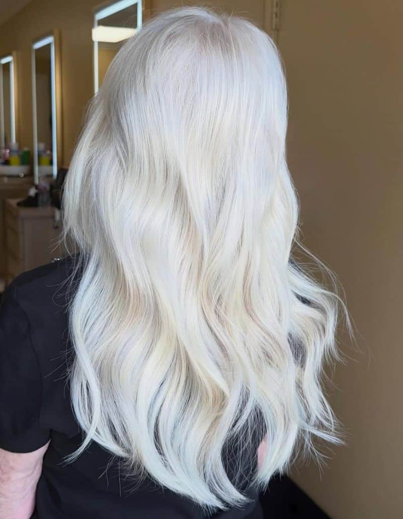 8. Snowy Toned Waves
