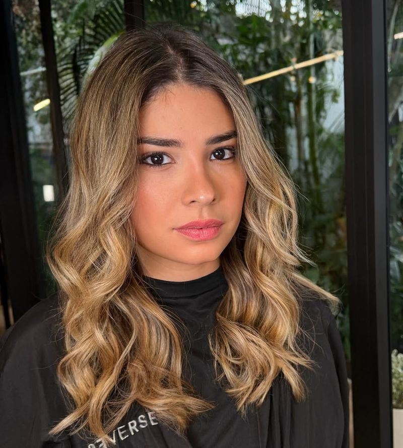 20. Soft Honey Balayage Waves